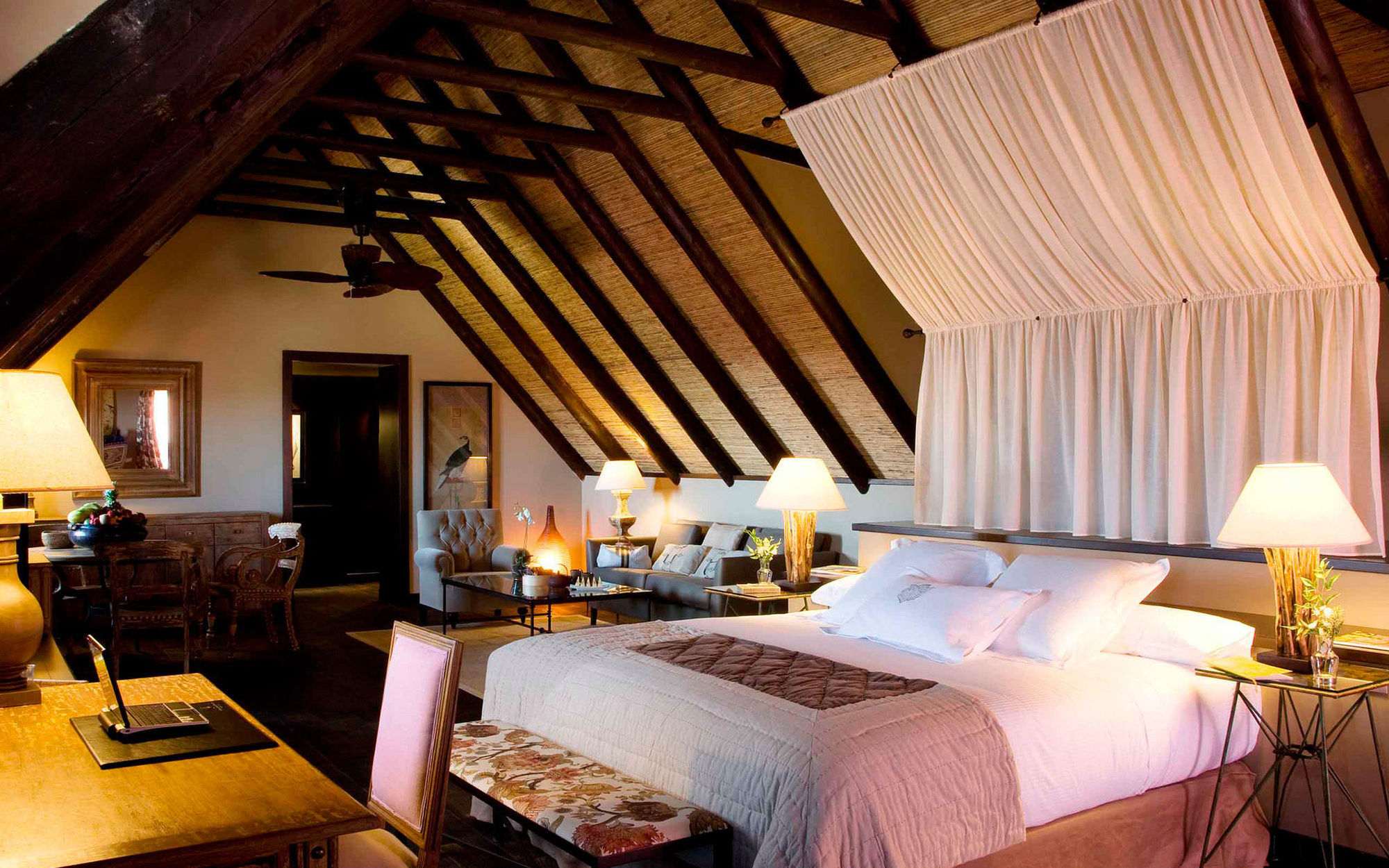 Asia Gardens Hotel & Thai Spa, A Royal Hideaway Hotel Finestrat Bilik gambar Suite at the Hotel Hacienda Uxmal