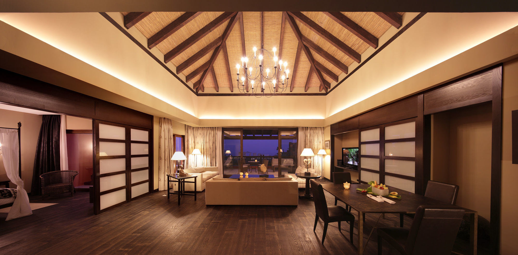Asia Gardens Hotel & Thai Spa, A Royal Hideaway Hotel Finestrat Luaran gambar A suite at the resort